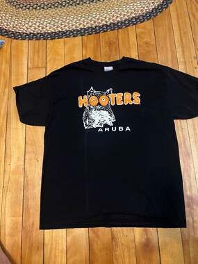Hooters Aruba Graphic T-Shirt with Back Print
